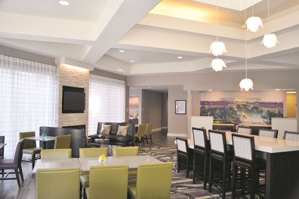 La Quinta By Wyndham Dallas Plano West Restaurant foto